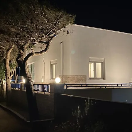Eirini's House - Mikri Vigla, Nr Beach ヴィラ