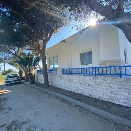Eirini's House - Mikri Vigla, Nr Beach ヴィラ ミクリ・ヴィグラ